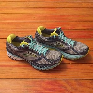 Brooks Ghost 6 Running Shoes